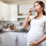 Употребление жидкости во время беременности